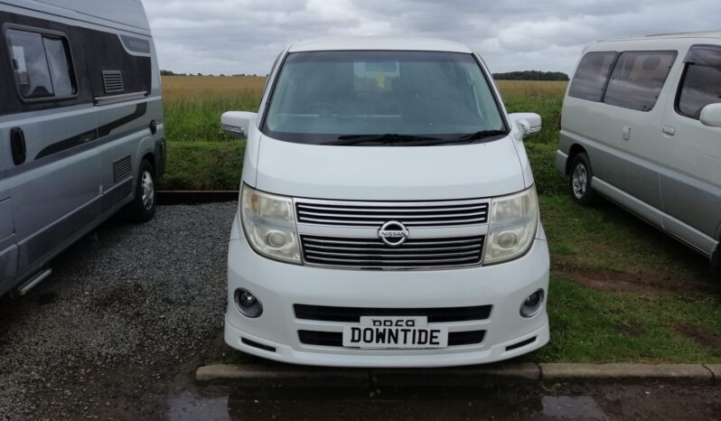 Nissan Elgrand E51 full