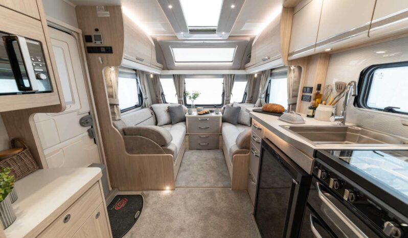 Elddis Crusader Mistral full