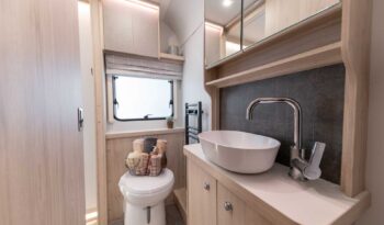 Elddis Crusader Mistral full