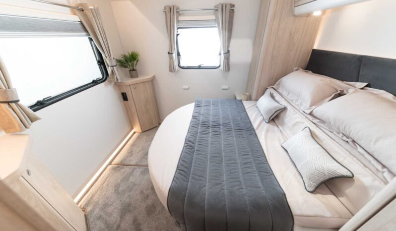 Elddis Crusader Zephyr full