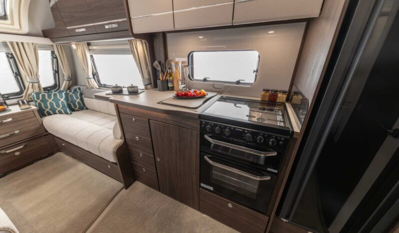 Elddis Affinity 520 full