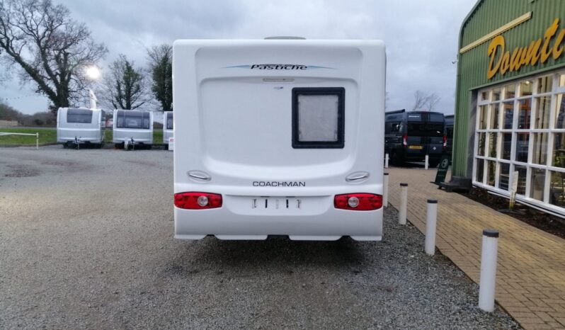 Coachman Pastiche 560/4 full